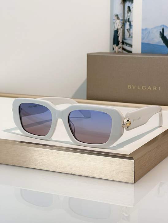 Picture of Bvlgari Sunglasses _SKUfw81854570fw